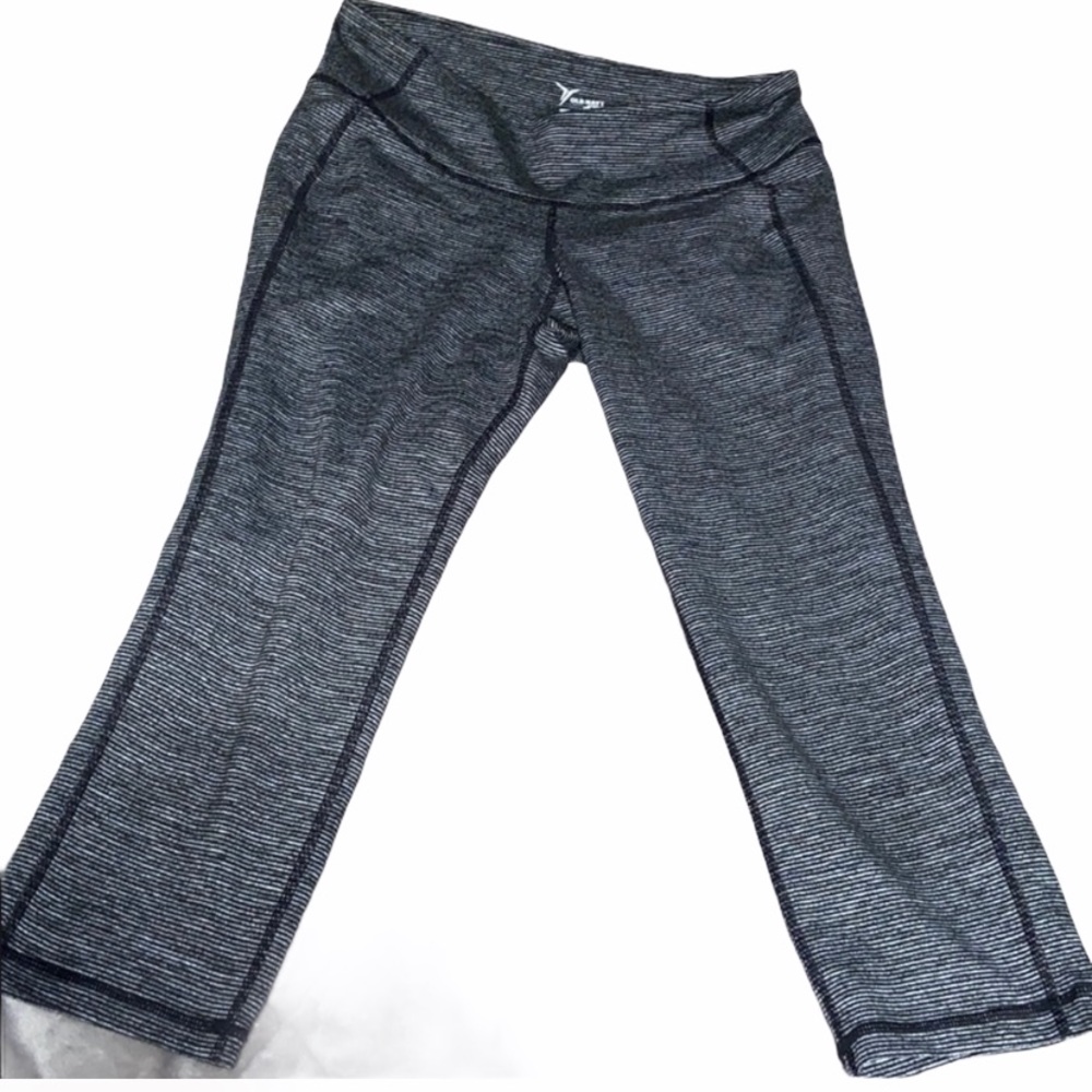 Women’s old navy Capri leggings